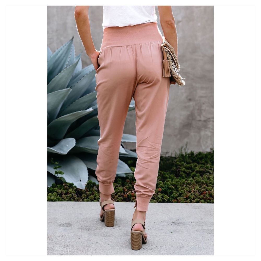 IN STOCK 🆕 ruched joggers - Picture 5 of 5